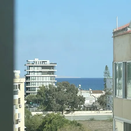 Serenity In The Sun - - Appartement Larnaca
